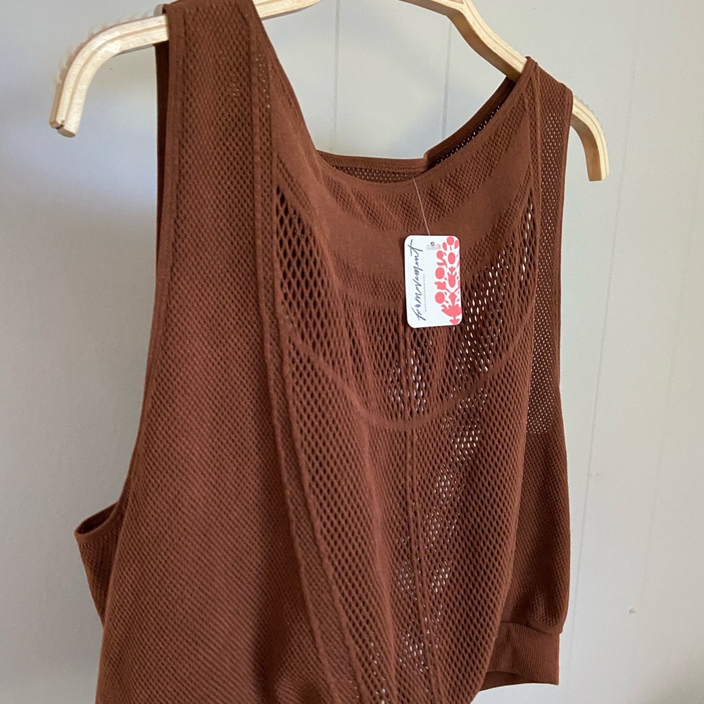 Running Through My Mind Tank In Brwn - image 5